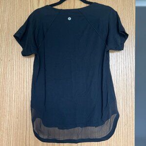 Lululemon Mesh Black Athletic T-Shirt – Size 4